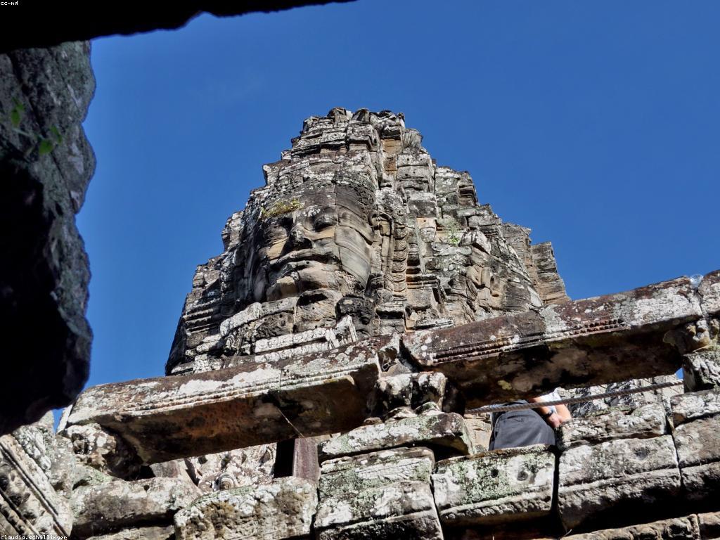 ប្រវត្តិសាស្ត្រ និងអត្ថន័យរបស់កាថាដៃស្លុត