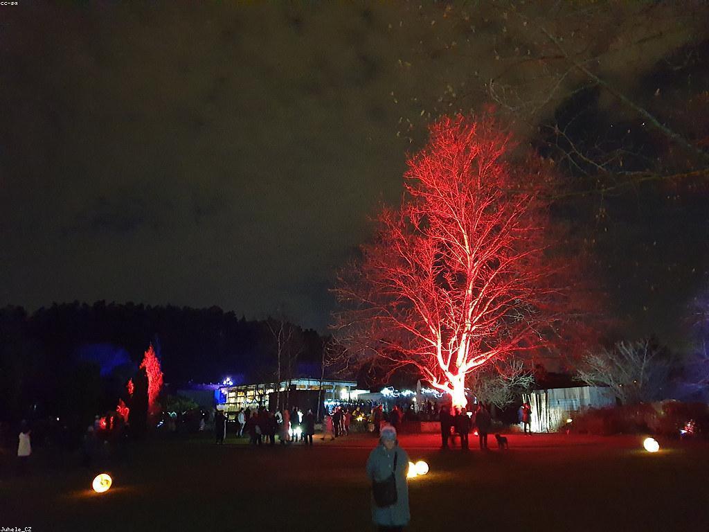 កាថាដៃស្លុត: ការផ្សព្វផ្សាយនិងការអភិវឌ្ឍន៍