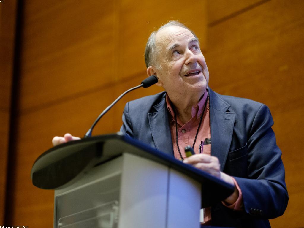 វិធីសាស្ត្រច្នៃប្រឌិតសម្រាប់ការបង្ហាញស្លុត